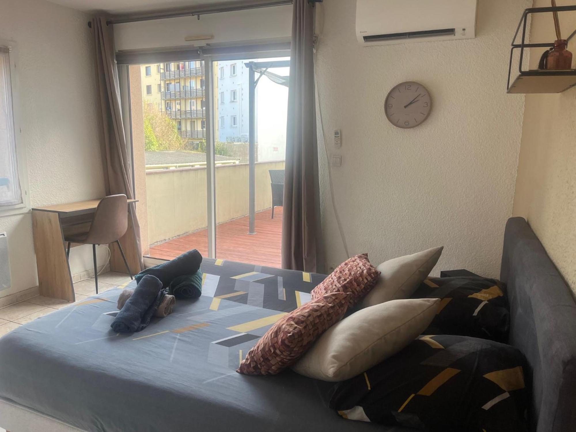 Studio Climatise Et Grande Terrasse Tarbes Centre المظهر الخارجي الصورة